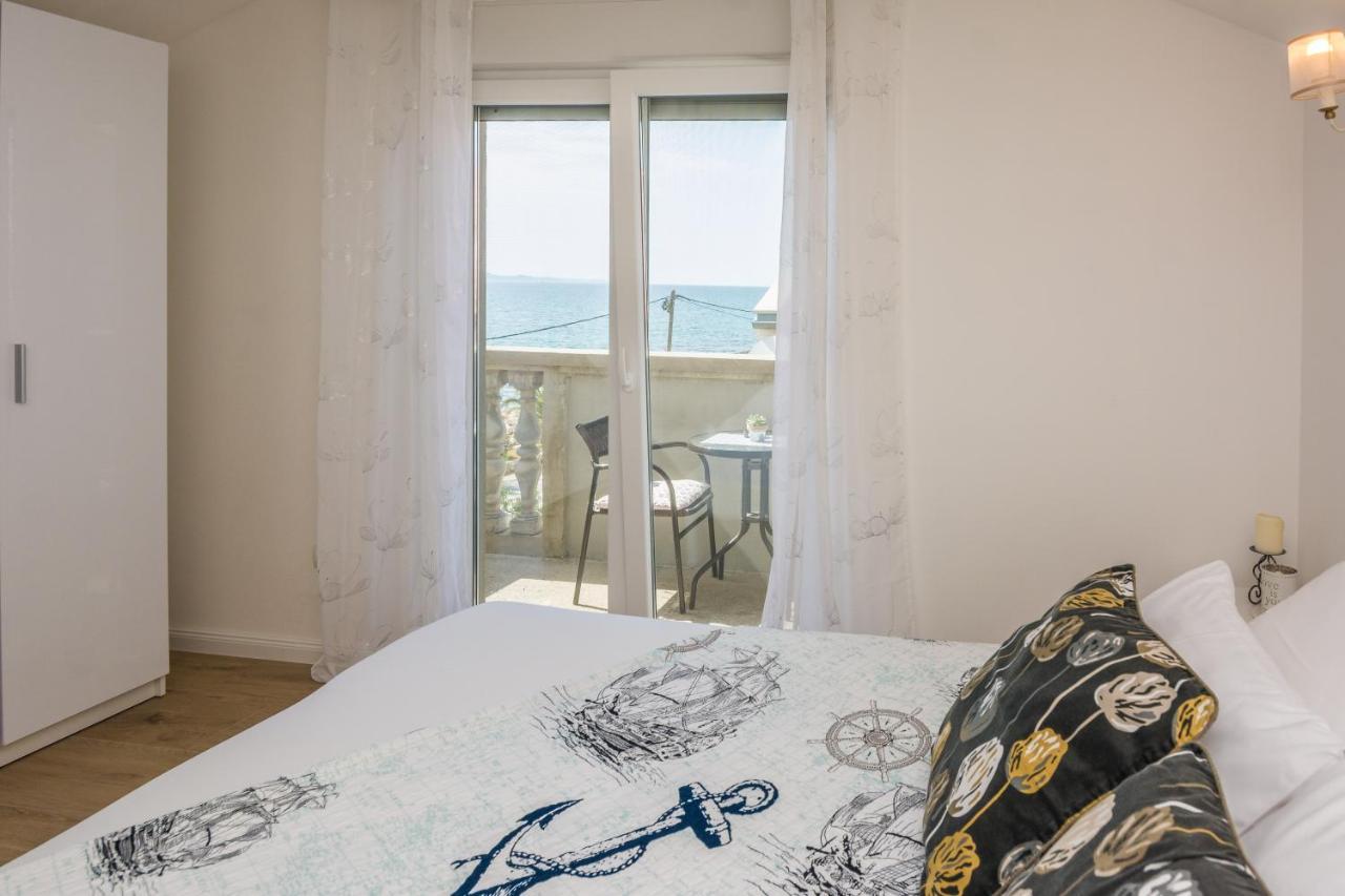 Velika Obala 2 Apartment *