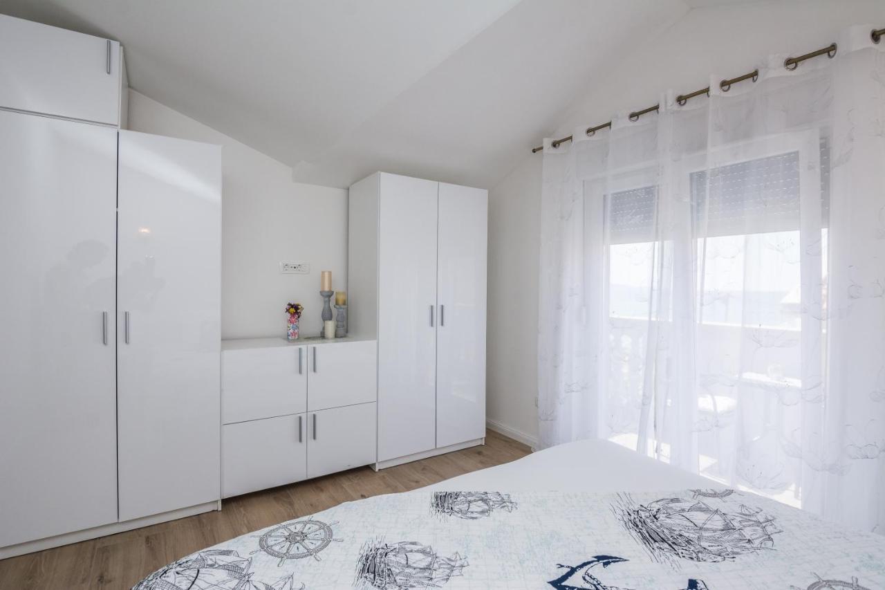 Velika Obala 2 Apartment Bibinje